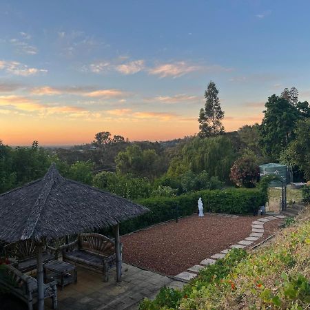 Bright & Beautiful Home On The Hills! Kelmscott Extérieur photo