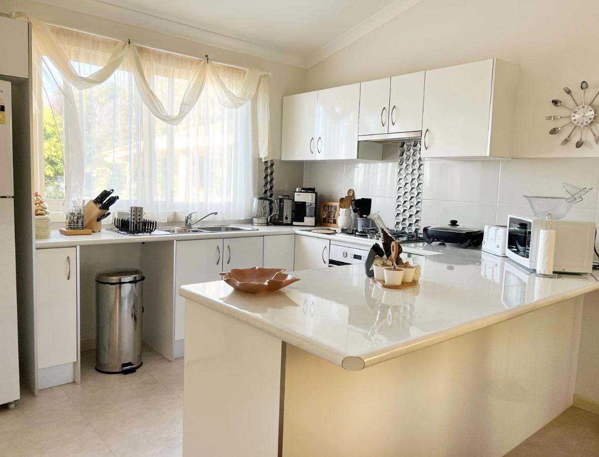 Bright & Beautiful Home On The Hills! Kelmscott Extérieur photo